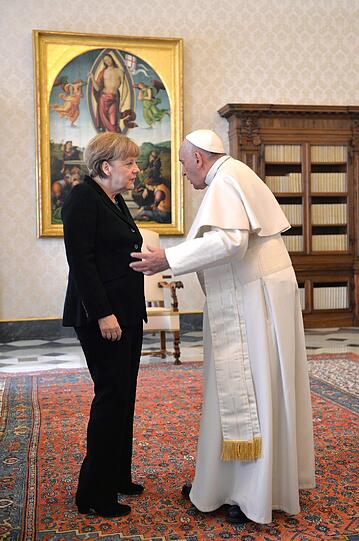 Papst Franziskus empfängt Bundeskanzlerin Angela Merkel zu einer Privataudienz im Vatikan.