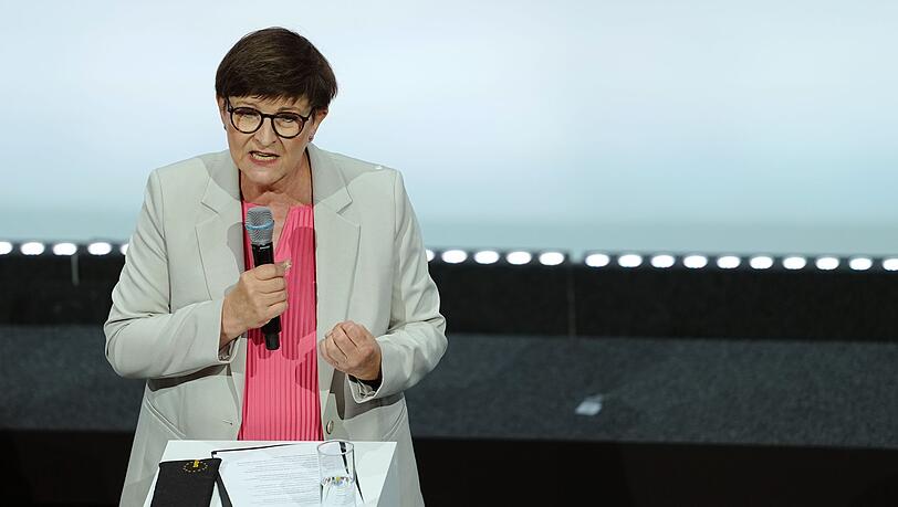 Die Parteichefin will Platz für Erneuerung machen. (Archivbild)