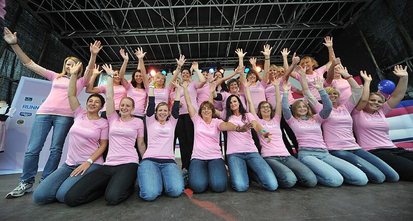 Rosa Frauenpower im Olympiapark: Die Bilder vom Women's Run 2012.