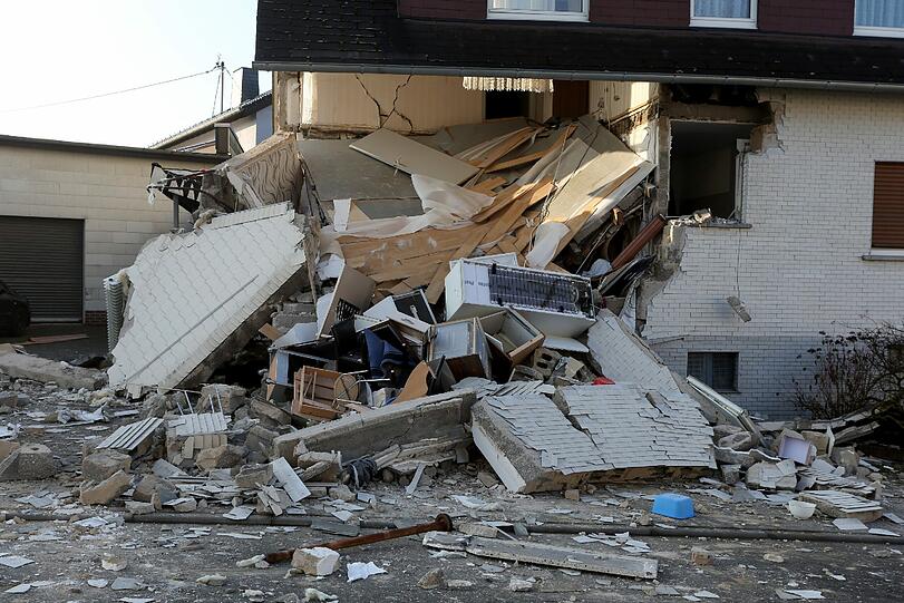 Dieses traute Heim in Beselich ist nach einer Explosion ein Schlachtfeld.