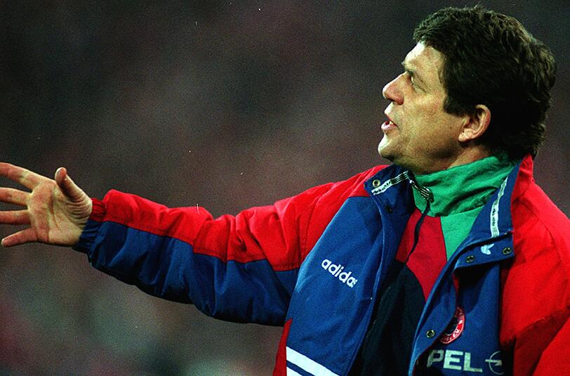 18. November 1995: Es ist das erste Spiel von Otto Rehhagel &ndash; gegen seine Bremer. Erstmals als Bayern-Trainer trifft er auf den Klub, den er 14 Jahre lang trainiert hatte. Und sein neues Team hilft ihm dabei: Jürgen Klinsmann und Alexander Zickler schießen die Bayern zu einem 2:0-Sieg.