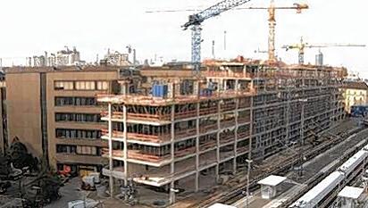 Dem Schul- und Kultusreferat stehen in dem Gebäude rund 19000 Quadratmeter Bürofläche zur Verfügung.