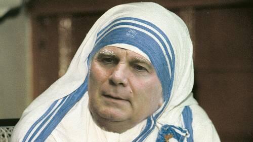 Fotomontage: Uli Hoeneß als Mutter Teresa.