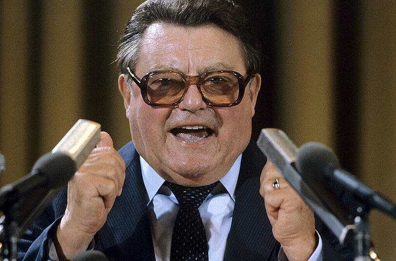 Politiker Franz-Josef Strauß: Schon 1972 wird bei dem ehemaligen bayerischen Ministerpräsidenten ein Typ-2-Diabetes diagnostiziert. Strauß hatte Übergewicht und litt an Bluthochdruck. Hinzu kam häufiger Alkoholgenuss und viel Stress. Strauß starb 1988 an den Folgen eines Herzinfarkts, der durch Diabetes begünstigt gewesen sein könnte.