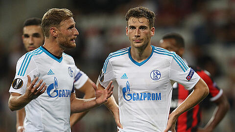 Ratlos: Die Schalke-Profis Benedikt Höwedes und Leon Goretzka (rechts).