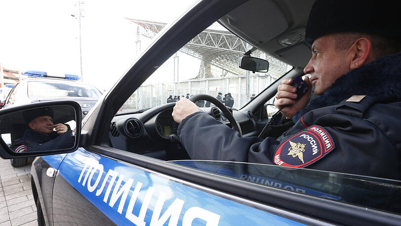 Russischer Polizist im Einsatz (Symbolbild)