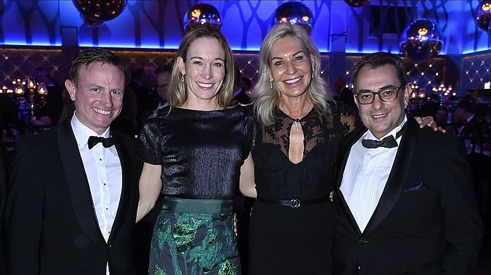 Christine Theiss mit Mann Hans, Saskia Greipl und Stavros Konstantinidis