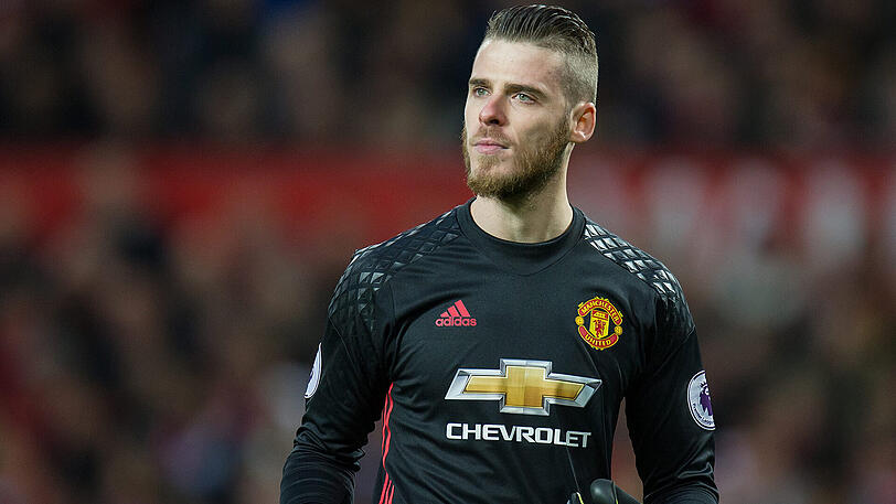 David de Gea (Manchester United): Nachdem der Wechsel des Torhüters nach Madrid vor zwei Jahren in letzter Sekunde geplatzt ist, machen sich die Spanier laut verschiedenen englischen Medienberichten wieder Hoffnung. Ob die ewige Wechselposse um David de Gea endlich ein Ende hat?