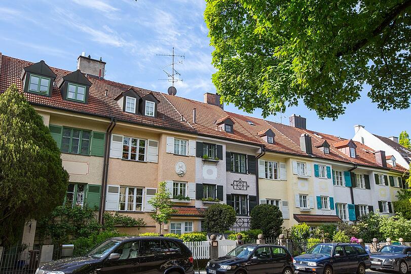 "Die wunderschönen Häuserfassaden in Gern"