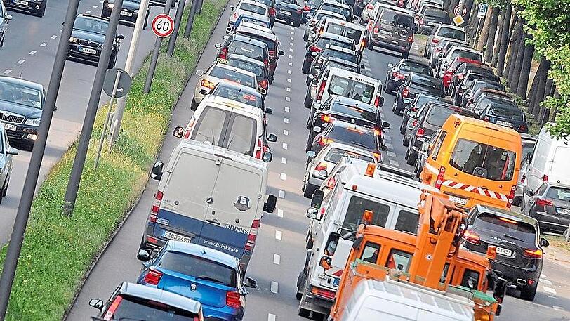 Täglicher Wahnsinn auf der Landshuter Allee: die SPD und CSU im Rathaus haben nichts dagegen, dass das auch so bleibt.