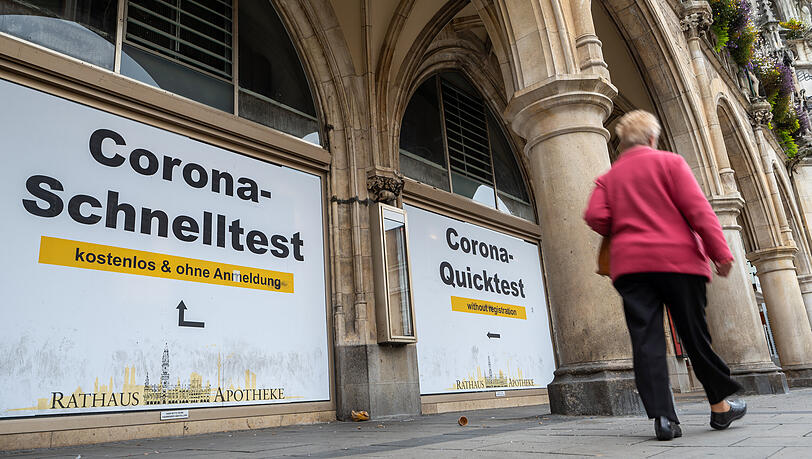 Die Corona-Hotline der Stadt registriert fast doppelt so viele Anrufe wie noch Ende Oktober.