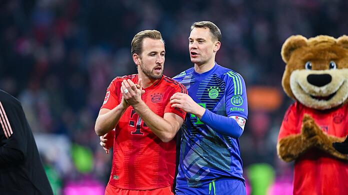 Zwei Oldies und ihr erstes Mal im Celtic Park: Harry Kane (l.) und Manel Neuer feiern am Mittwoch ihre Premiere in Glasgow.