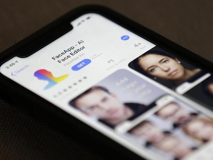 Die von Russland aus betriebene App FaceApp könnte wegen ihres Umgangs mit persönlichen Daten ein nationales Sicherheitsrisiko darstellen.