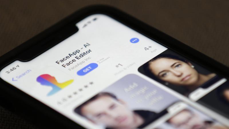 Die von Russland aus betriebene App FaceApp könnte wegen ihres Umgangs mit persönlichen Daten ein nationales Sicherheitsrisiko darstellen. Die von Russland aus betriebene App FaceApp könnte wegen ihres Umgangs mit persönlichen Daten ein nationales Sicherheitsrisiko darstellen.