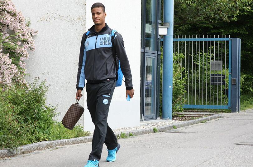 Die Mannschaft des TSV 1860 brach am Sonntagmittag zum Kurz-Trip nach Bad Häring auf.