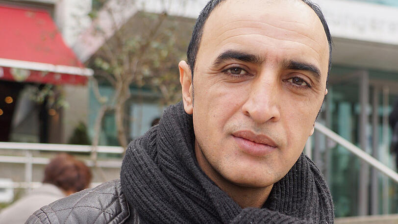 Sultan Zai Mohmmadullah (38), Koch: "Ich habe, seitdem ich in Deutschland angekommen bin, Integrationskurse besucht. In diesen wird einem der Besuch bei Behörden beigebracht und so vereinfacht."
