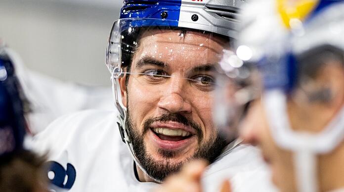 Wer dreimal trifft, hat gut lachen: Chris DeSousa.