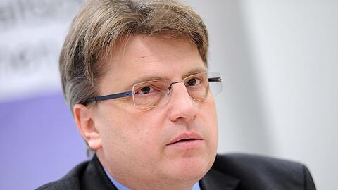Justizminister Winfried Bausback muss wohl noch an seiner Präsenz in der Öffentlichkeit arbeiten.