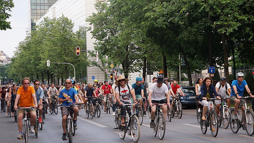 Am Samstag gehörte München wieder den Radfahrern. Die Bilder der diesjährigen Radlnacht.