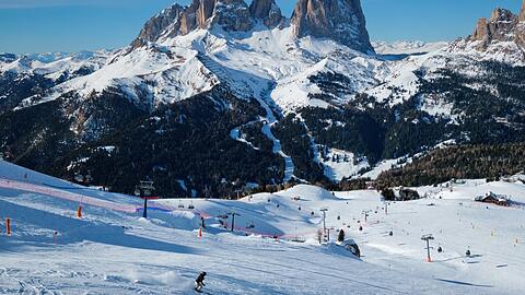 Mit gutem Gewissen ab auf die Piste: Die Dolomiten haben an der grünen Schraube gedreht.