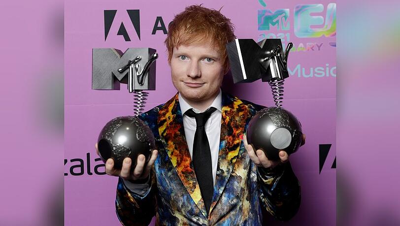 Ed Sheeran hat 2021 bei den MTV EMAs abgeräumt. Ed Sheeran hat 2021 bei den MTV EMAs abgeräumt.