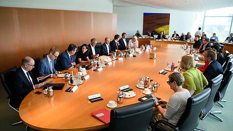 In der Ministerrunde werden Gesetzentwürfe besprochen, bevor sie in den Bundestag gehen.