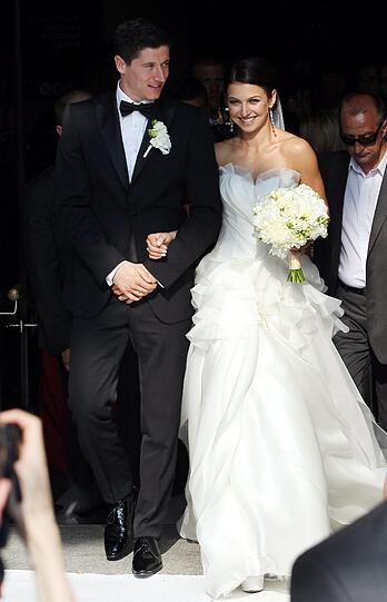 Ein strahlender Robert Lewandowski gibt seiner Anna am Samstag das Jawort - die Bilder der Hochzeit in Polen