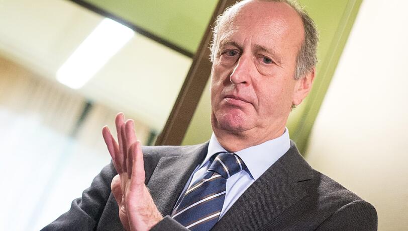 Hubert Haderthauer während seines Prozesses vor dem Landgericht München im Jahr 2015. Hubert Haderthauer während seines Prozesses vor dem Landgericht München im Jahr 2015.