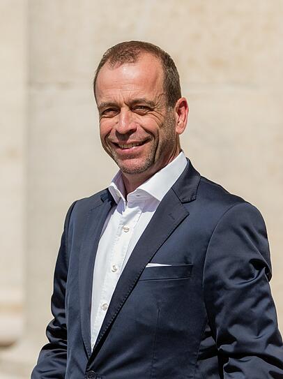 Ob Existenzgründungen, Betriebsübernahmen oder Verbesserungen für bereits bestehende Betriebe: Das Coaching von Andreas Bartelt umfasst alle Bereiche der Gastronomie. Ob Existenzgründungen, Betriebsübernahmen oder Verbesserungen für bereits bestehende Betriebe: Das Coaching von Andreas Bartelt umfasst alle Bereiche der Gastronomie.
