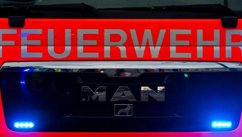 Blick auf einen Einsatzwagen der Feuerwehr. Foto: Mohssen Assanimoghaddam/dpa/Symbolbild Blick auf einen Einsatzwagen der Feuerwehr. Foto: Mohssen Assanimoghaddam/dpa/Symbolbild