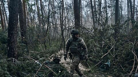 Ukrainischer Soldat in der Region Luhansk.
