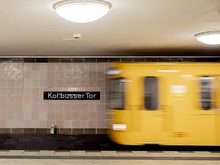 Der Staatsanwaltschaft zufolge handelt es sich bei dem Opfer um einen 30-jähriger Iraner.