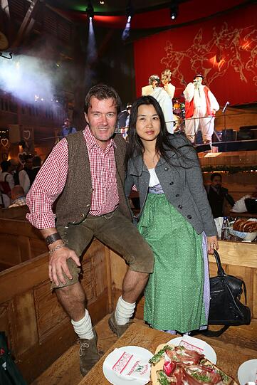 John Jürgens alias DJ John Munich mit Ehefrau Hayah