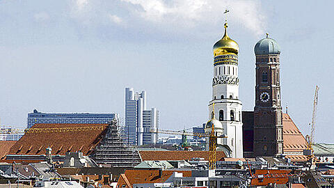 So weit ist's noch nicht: Frauenkirche mit Kremlturm
