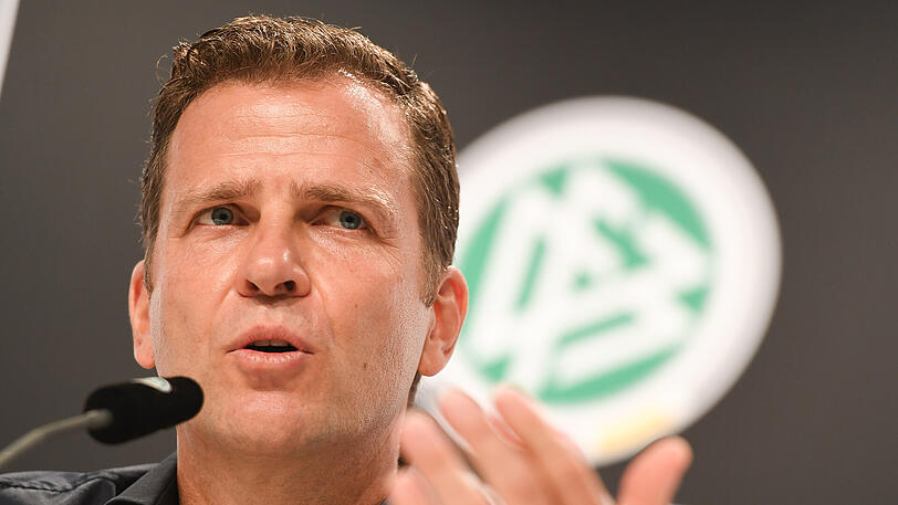 Ex-Nationalspieler Oliver Bierhoff beendete seine aktive Karriere im Sommer 2003.