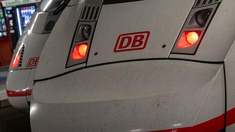 ICE-Fahrgäste brauchen auf der Strecke von München nach Berlin noch einige Tage mehr Geduld. (Symbolbild)