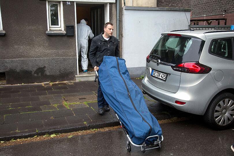Bei einer Gewalttat in Duisburg ist ein Mann ums Leben gekommen.