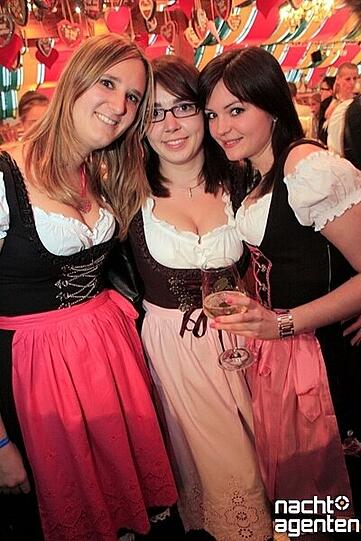 Dirndl, Lederhosen und viel Spaß: Die Party "Tracht und Pracht" am Samstag im Hippodrom auf der Theresienwiese. Mehr Bilder unter: www.nachtagenten.de.