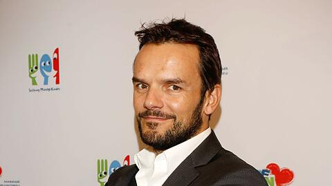 Steffen Henssler muss zwei seiner Lokale in Bremen schließen.