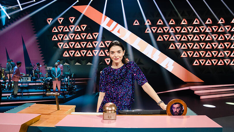 Wildcard-Kandidatin Helena darf am 26. Februar durch "Wer stiehlt mir die Show" führen. Wildcard-Kandidatin Helena darf am 26. Februar durch "Wer stiehlt mir die Show" führen.