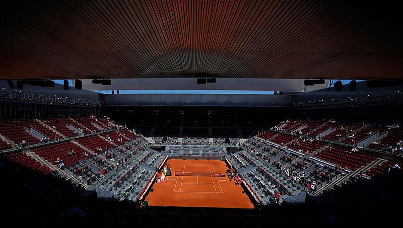 Das Tennis-Turnier in Madrid war wegen eines Stromausfalls in Spanien unterbrochen.