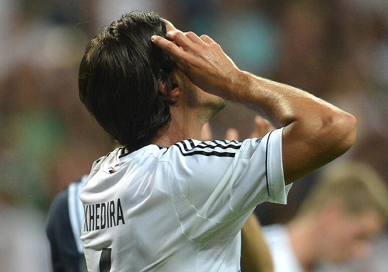 SAMI KHEDIRA: Note 3. Triebfeder und Antreiber im Mittelfeld. Anfangs sehr auffällig, musste dann defensiver schuften. Mit Pech beim Gegentor.