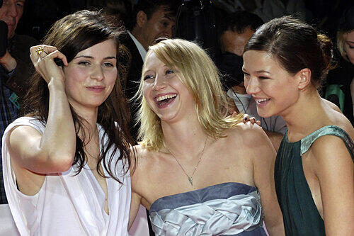 Haben viel zu lachen: Nora Tschirner, Anna Mühe und Hannah Herzsprung.