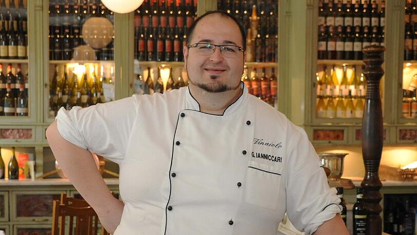 Er hat das Fünf-Gänge-Menü für die Leser der Abendzeitung kreiert: Gianni Ianniccari, der neue Chefkoch im Haidhauser Restaurant "Vinaiolo". Er hat das Fünf-Gänge-Menü für die Leser der Abendzeitung kreiert: Gianni Ianniccari, der neue Chefkoch im Haidhauser Restaurant "Vinaiolo".