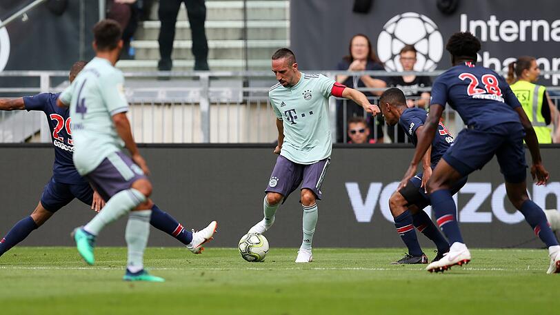 Franck Ribéry (m.) beim Testspiel gegen Paris Saint-Germain.