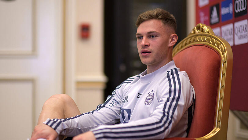 Noch sitzt Joshua Kimmich nur probehalber auf dem Thron, aber dem jungen Anführer gehört die Zukunft beim FC Bayern. Noch sitzt Joshua Kimmich nur probehalber auf dem Thron, aber dem jungen Anführer gehört die Zukunft beim FC Bayern.