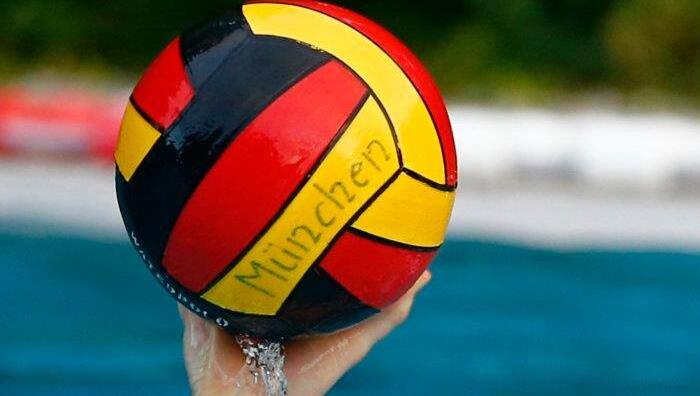 Die Wasserballer der SG Stadtwerke München treten wieder an. Die Wasserballer der SG Stadtwerke München treten wieder an.