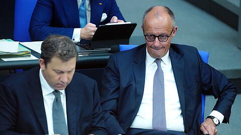 Klingbeil und Merz mussten sich viel Kritik anh&ouml;ren.
