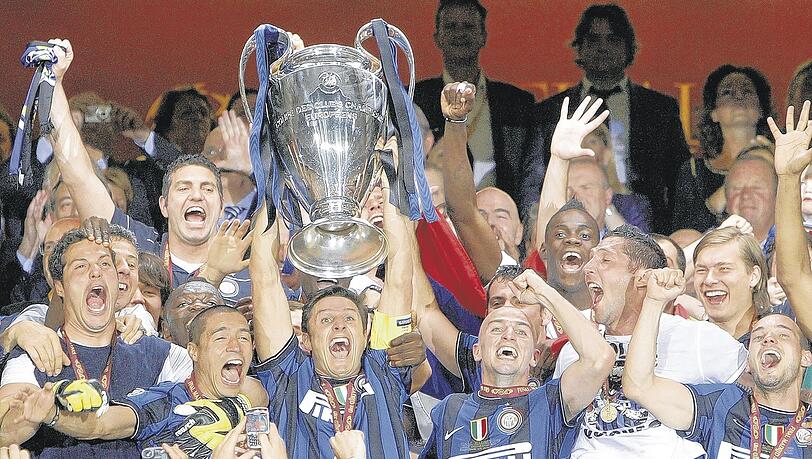 Der Finalgegner! Der Pokal-Wegnehmer! Der Vor-den-eigenen-Augen-Partymacher! So feierte Inter im Frühjahr in Madrid. Dies wollen die Bayern diese Saison verhindern.Foto: dpa Der Finalgegner! Der Pokal-Wegnehmer! Der Vor-den-eigenen-Augen-Partymacher! So feierte Inter im Frühjahr in Madrid. Dies wollen die Bayern diese Saison verhindern.Foto: dpa