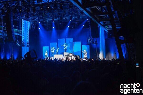 Hip-Hop a la Deichkind. Bilder von der fulminanten Show am 23.11 im Zenith in München.
